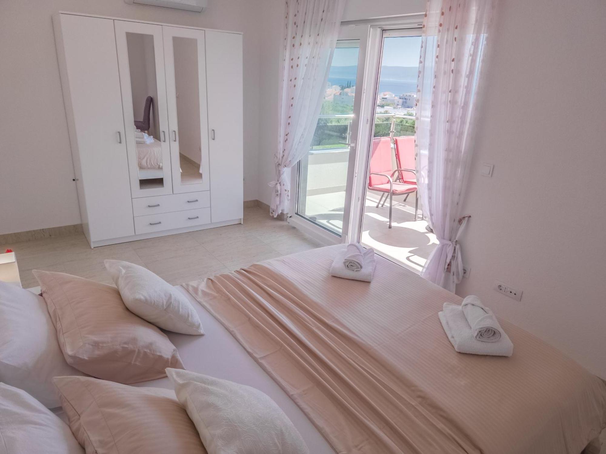 Modern With Jacuzzi, Beautiful Sea View, Near Split! 36a Villa
