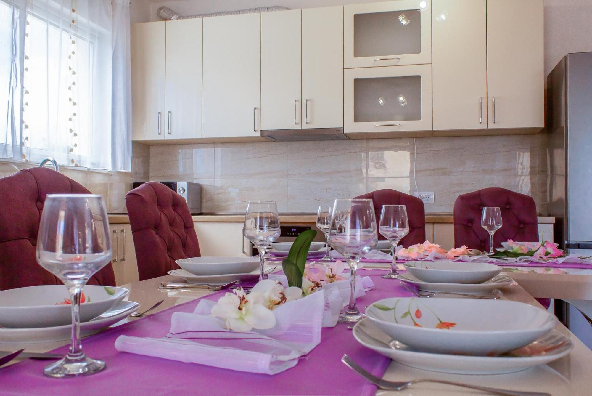 Villa Modern With Jacuzzi, Beautiful Sea View, Near Split! 36a *