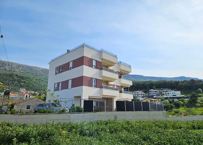 Modern Villa With Jacuzzi, Beautiful Sea View, Near Split! Villa 36A