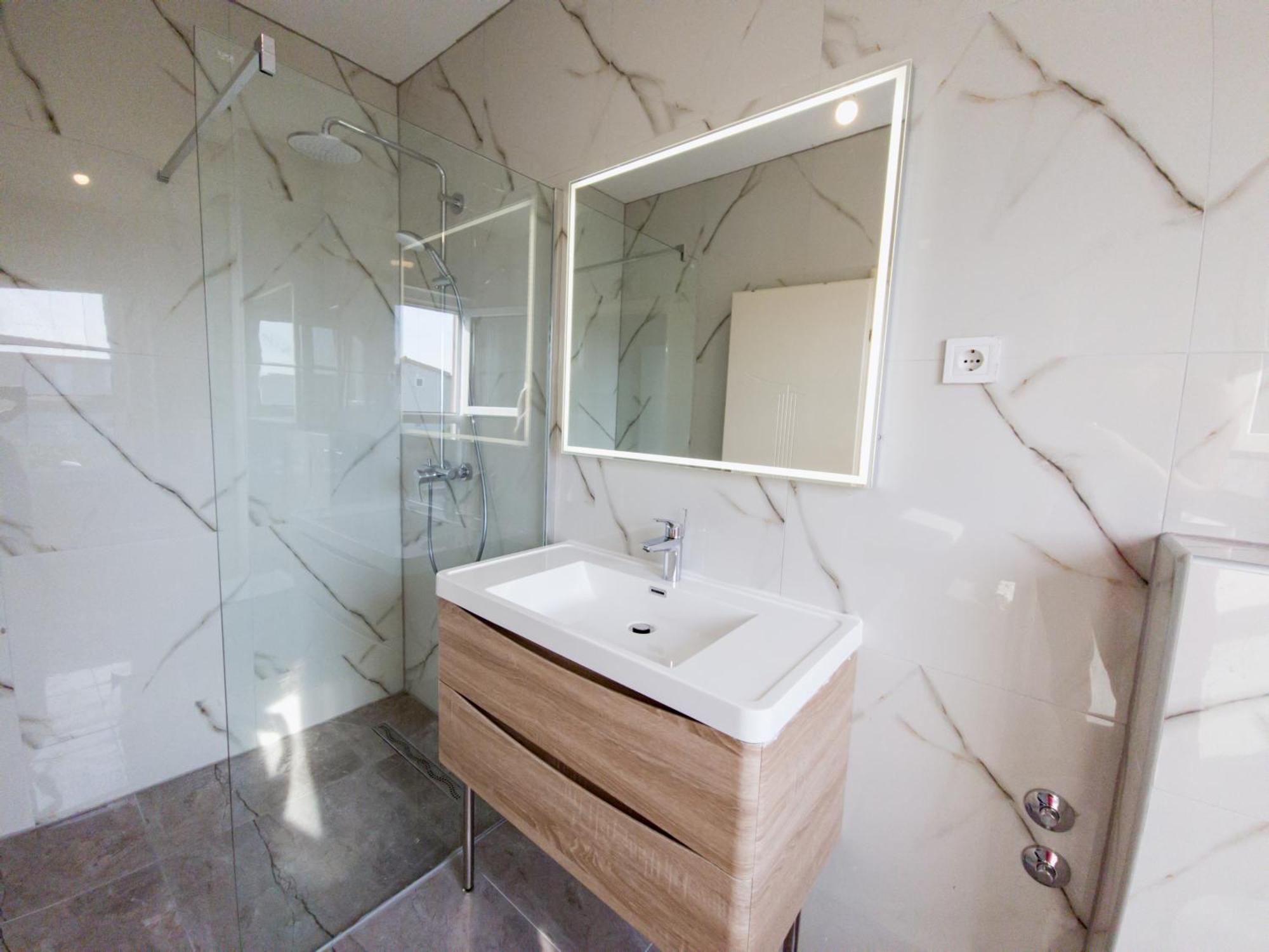 Modern With Jacuzzi, Beautiful Sea View, Near Split! 36a Villa Podstrana