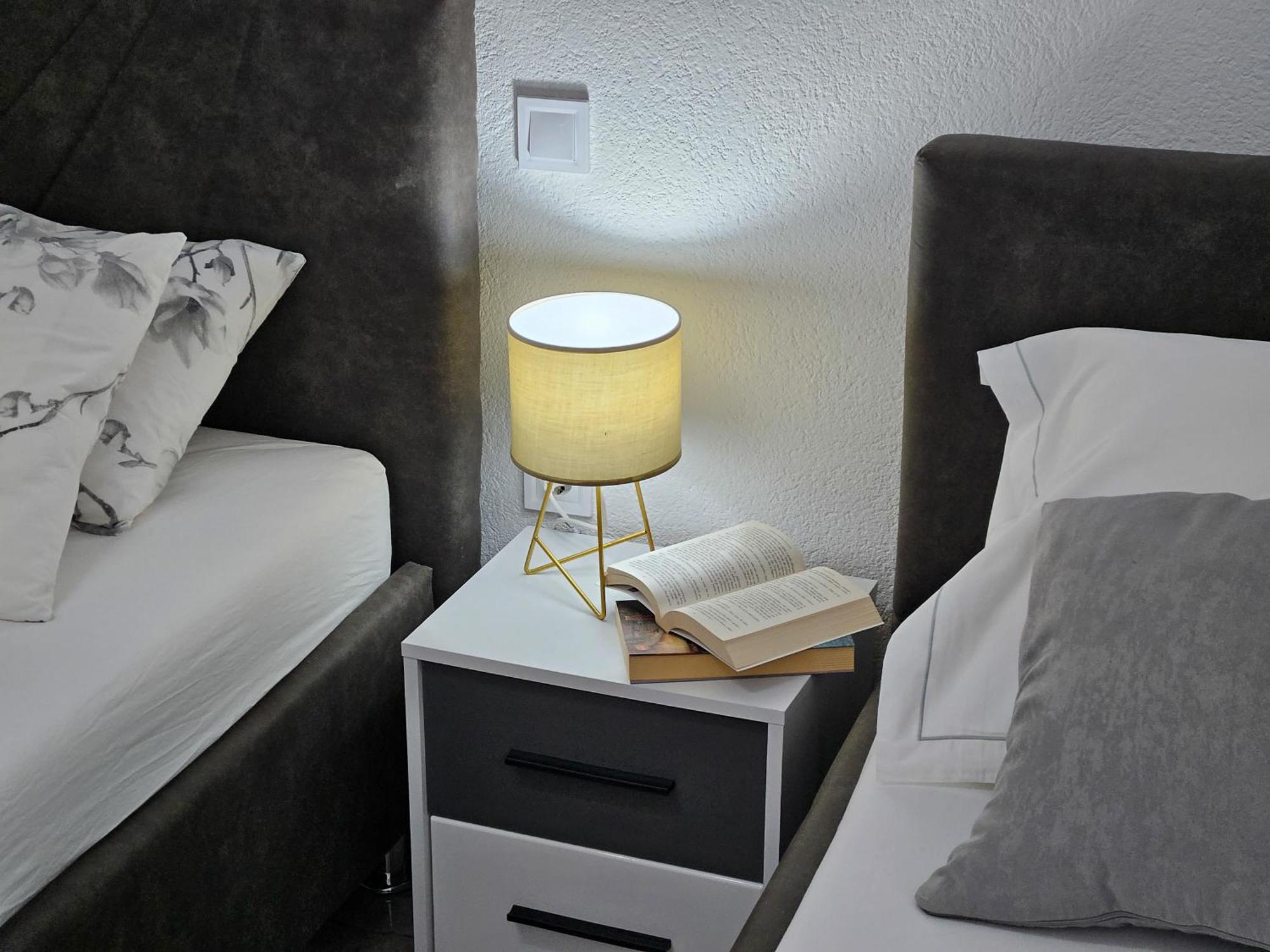 Villa Modern With Jacuzzi, Beautiful Sea View, Near Split! 36a *